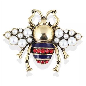 •The Classic 🐝Bee Chic🐝•Enamel Pin Brooch